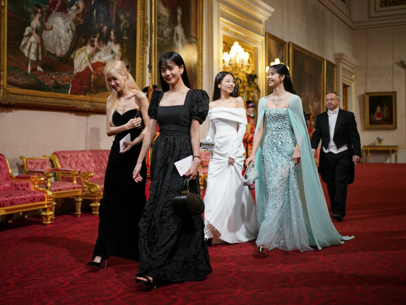 blackpink-buckingham-palace-november-2023